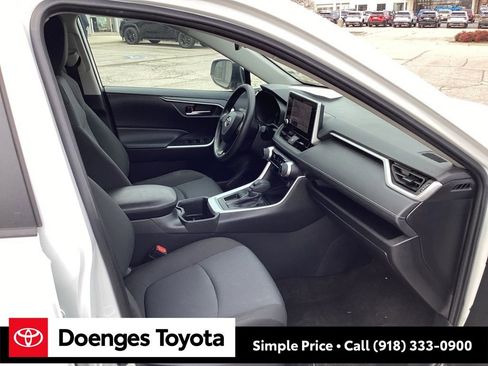 Used 2024 Toyota RAV4 XLE image 15