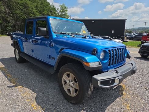 Used 2022 Jeep Gladiator Sport AWD/4WD image 3