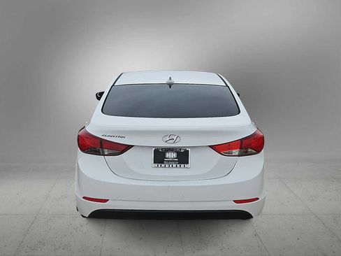 Used 2016 Hyundai Elantra SE image 7