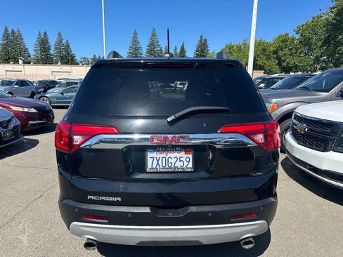 Used 2017 GMC Acadia SLT FWD image 4