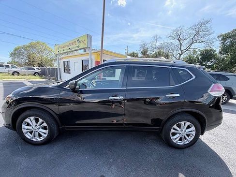 Used 2016 Nissan Rogue SV w/ SV Premium Package AWD/4WD image 3