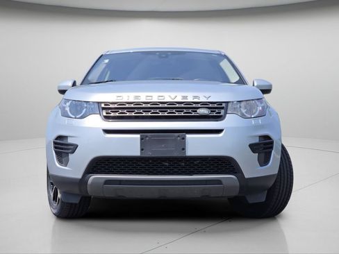 Used 2018 Land Rover Discovery Sport SE AWD/4WD image 3