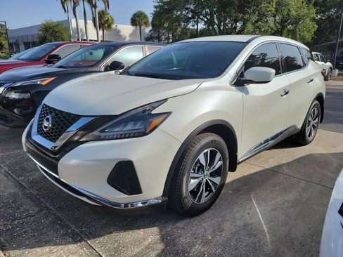 Used 2022 Nissan Murano S FWD image 2