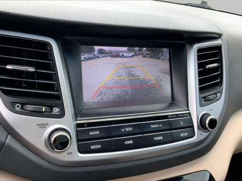 Used 2018 Hyundai Tucson Value w/ Cargo Package FWD image 24
