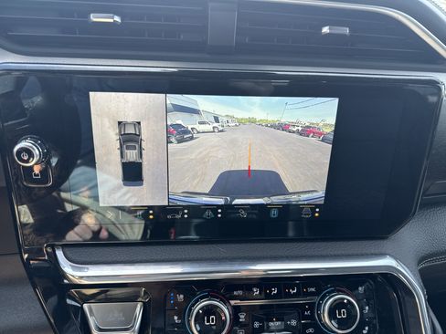 Used 2023 GMC Sierra 1500 Denali w/ Technology Package AWD/4WD image 26