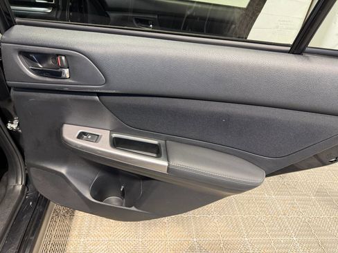 Used 2015 Subaru Crosstrek 2.0i Premium w/ Moonroof Package image 12