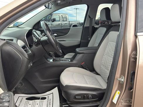 Used 2019 Chevrolet Equinox LT image 11