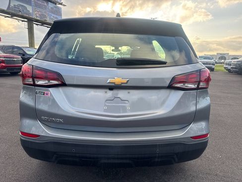 Used 2024 Chevrolet Equinox LS w/ Driver Confidence II Package FWD image 5