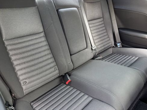 Used 2013 Dodge Challenger R/T RWD image 3