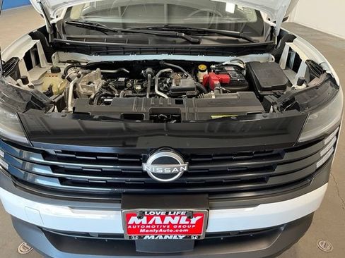 Used 2025 Nissan Kicks SV FWD image 9