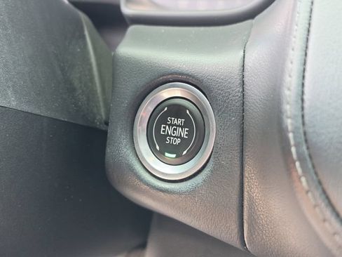 Used 2023 Chevrolet Suburban LT RWD image 35