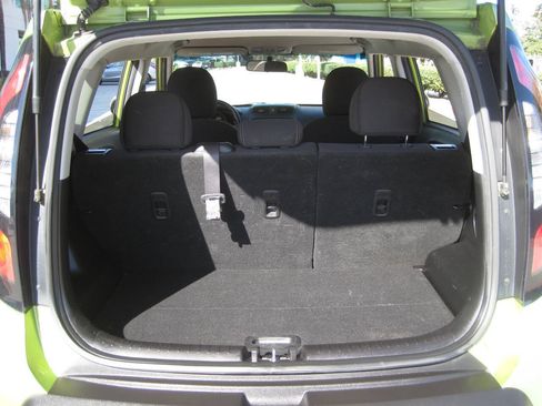 Used 2016 Kia Soul FWD image 17