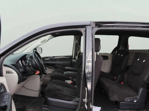 Used 2014 Dodge Grand Caravan SE FWD image 7