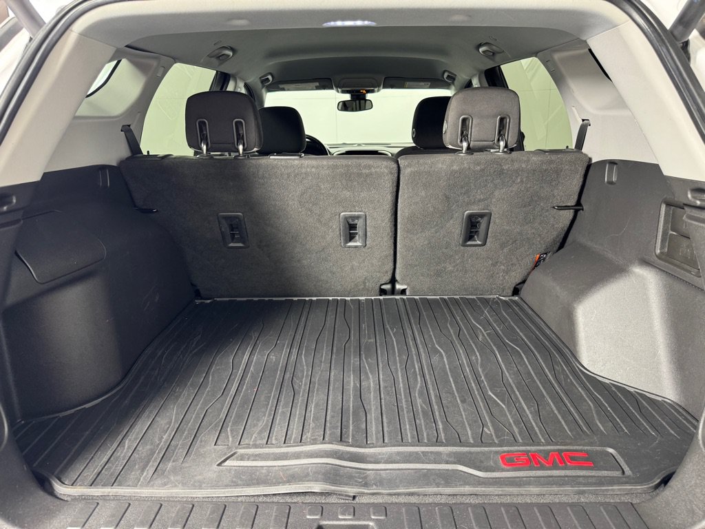 Used 2020 GMC Terrain SLE w/ Driver Convenience Package FWD image 22