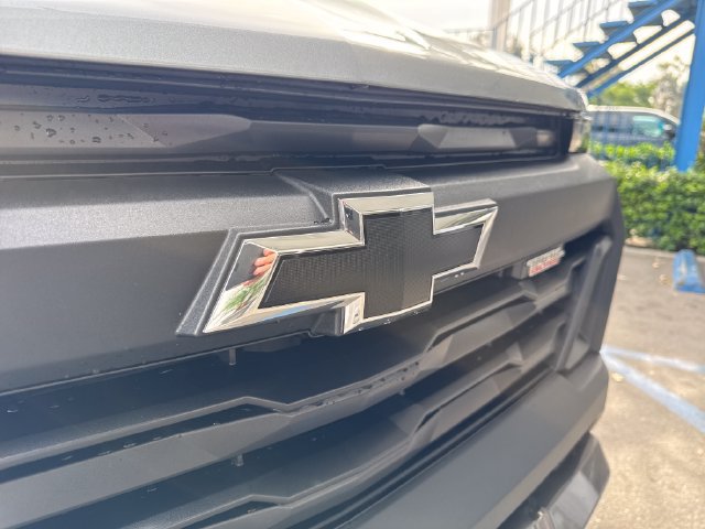 Used 2025 Chevrolet Colorado Trail Boss AWD/4WD image 37