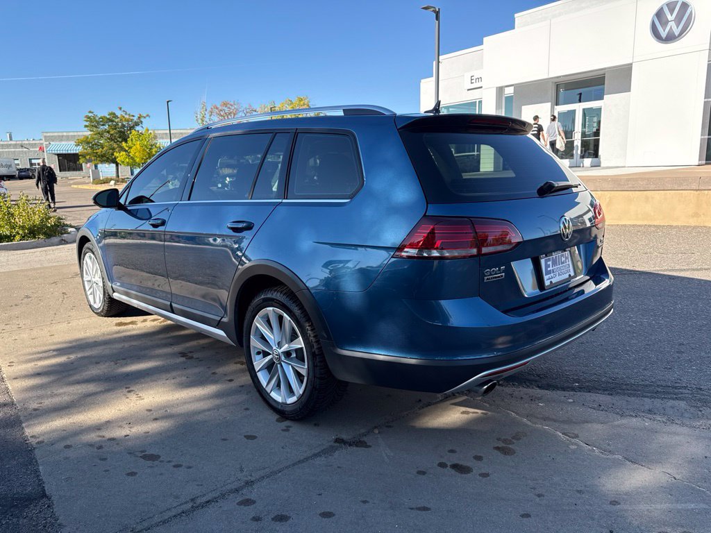 Used 2018 Volkswagen Golf Alltrack AWD/4WD image 3