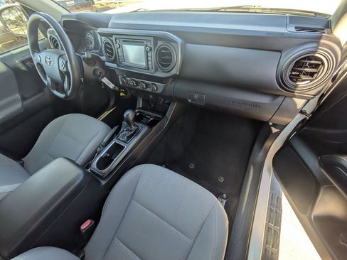 Used 2019 Toyota Tacoma SR5 image 29