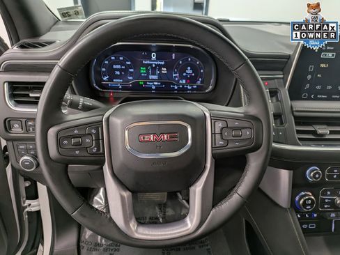 Used 2024 GMC Yukon SLT w/ SLT Premium Package AWD/4WD image 23