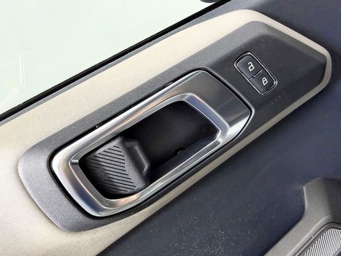 Used 2021 Ford Bronco Wildtrak image 37