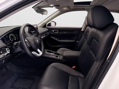 Used 2024 Honda Civic EX-L image 10