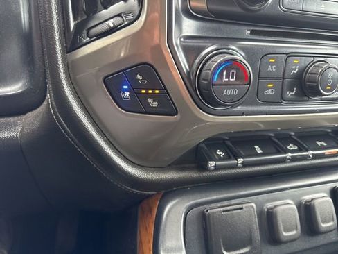 Used 2017 Chevrolet Silverado 1500 High Country AWD/4WD image 24