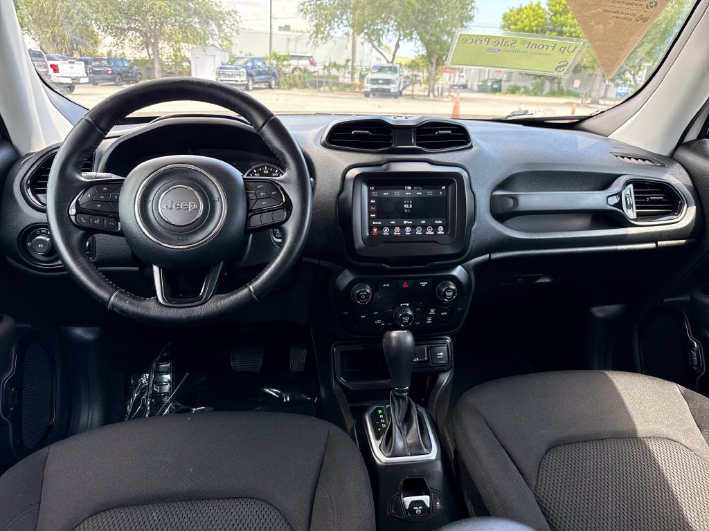 Used 2020 Jeep Renegade Altitude FWD image 5
