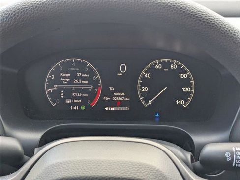 Used 2023 Honda HR-V LX image 11