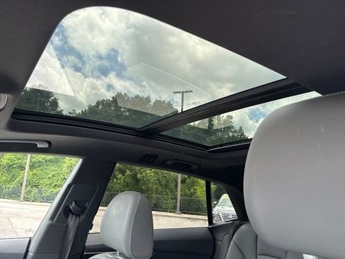 Used 2019 Audi Q8 Premium Plus AWD/4WD image 6