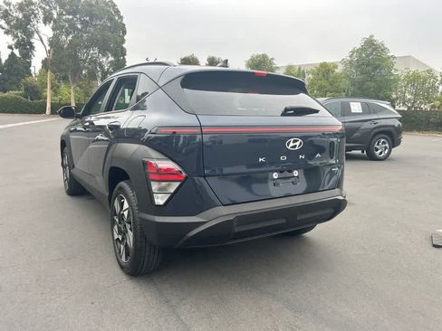 Used 2025 Hyundai Kona SEL AWD/4WD image 4