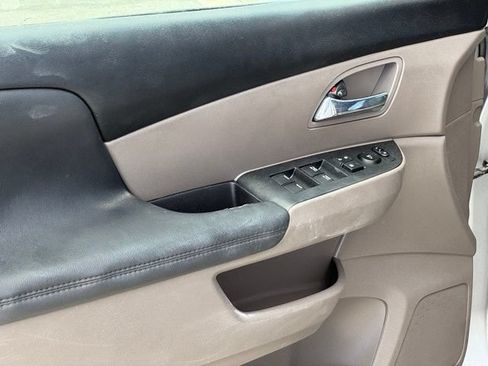 Used 2016 Honda Odyssey EX-L image 8