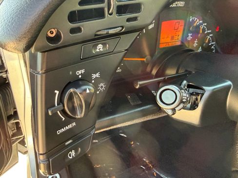 Used 1996 Chevrolet Corvette Convertible RWD image 22