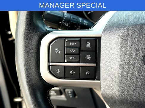 Used 2024 Ford Expedition Limited RWD image 16