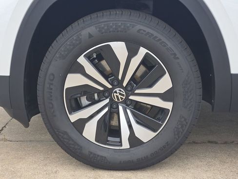 New 2026 Volkswagen Atlas Cross Sport SE AWD/4WD image 10