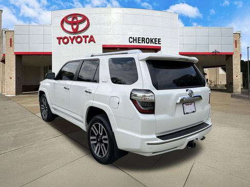 Used 2021 Toyota 4Runner Limited AWD/4WD image 7