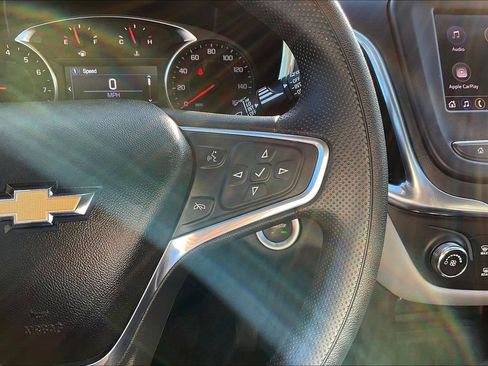 Used 2022 Chevrolet Equinox LS w/ LS Convenience Package FWD image 16