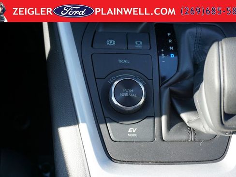 Used 2024 Toyota RAV4 XLE w/ Convenience Package AWD/4WD image 24