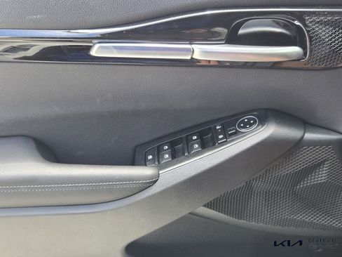 Certified 2025 Kia Seltos EX w/ EX Sunroof Package FWD image 31