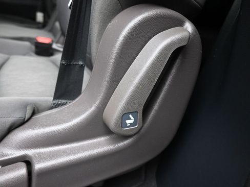 Used 2020 Honda Odyssey EX image 32