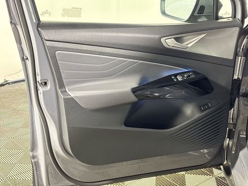 Certified 2023 Volkswagen ID.4 Pro S AWD/4WD image 10