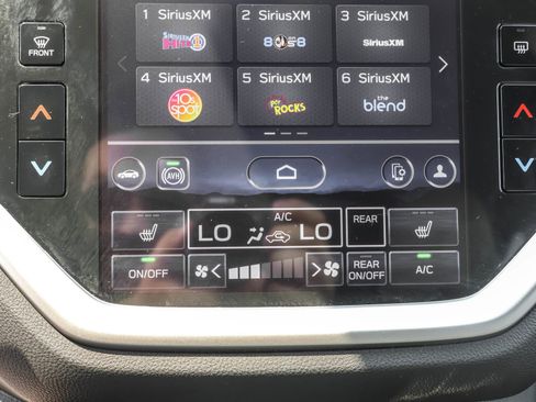 Used 2023 Subaru Ascent Limited image 30