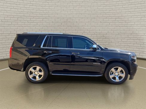 Used 2018 Chevrolet Tahoe Premier w/ Max Trailering Package image 4
