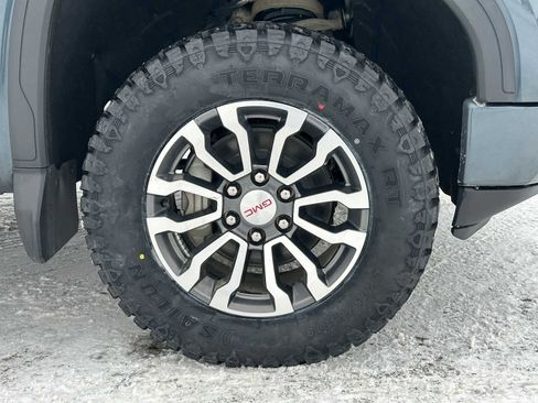 Used 2019 GMC Sierra 1500 AT4 w/ AT4 Preferred Package image 9