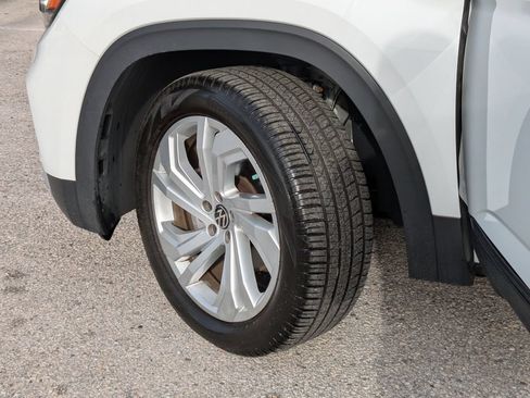 Certified 2023 Volkswagen Atlas SE w/ Panoramic Sunroof Package FWD image 34