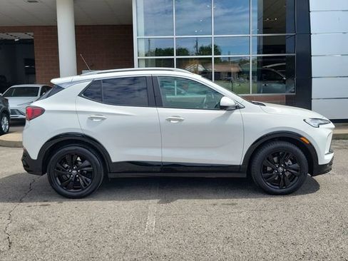 Used 2024 Buick Encore GX Sport Touring w/ Advanced Technology Package FWD image 32
