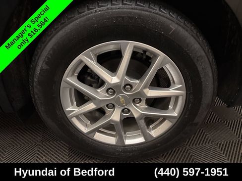 Used 2022 Chevrolet Equinox LT FWD image 24