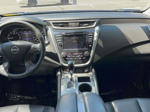 Used 2025 Nissan Murano SV AWD/4WD image 23