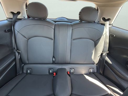Used 2024 MINI Cooper 2-Door Hardtop FWD image 25