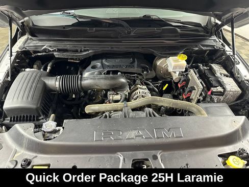 Used 2019 RAM 1500 Laramie w/ Sport Appearance Package AWD/4WD image 5