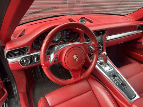 Used 2015 Porsche 911 Targa 4S image 30