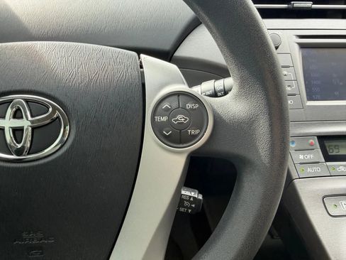 Used 2014 Toyota Prius Two image 22